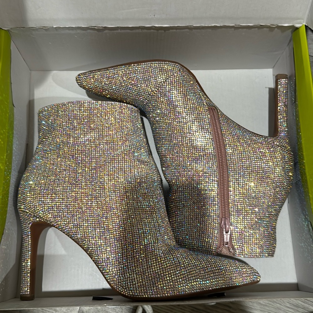 Gianni Bini Booties. Size 9